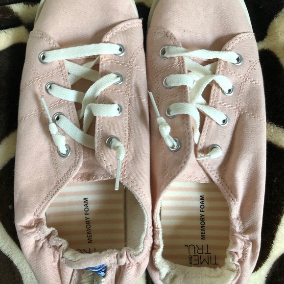 Canvas slip one - Picture 1 of 2